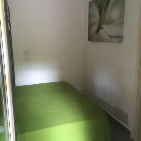 Feriehus Monolocale Baia Di Mazzaforno- *